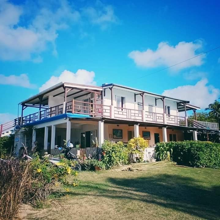Poisson D'Or Guest House Port Mathurin Extérieur photo
